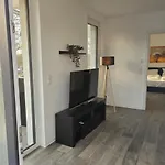 Bright With Balcony & Parking - Apolonialiving Apartman Karlsruhe