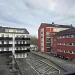 Apartman Bright With Balcony & Parking - Apolonialiving