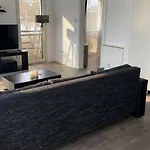 Apartman Bright With Balcony & Parking - Apolonialiving