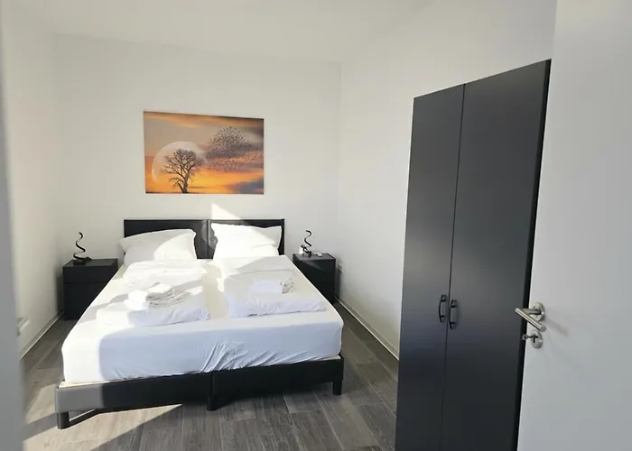 Homely Second Floor Apt-balkon Und Parken-apolonialiving Karlsruhe